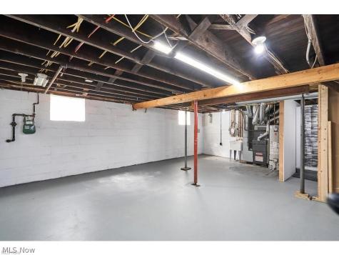 688 Dayton Street Akron OH 44310