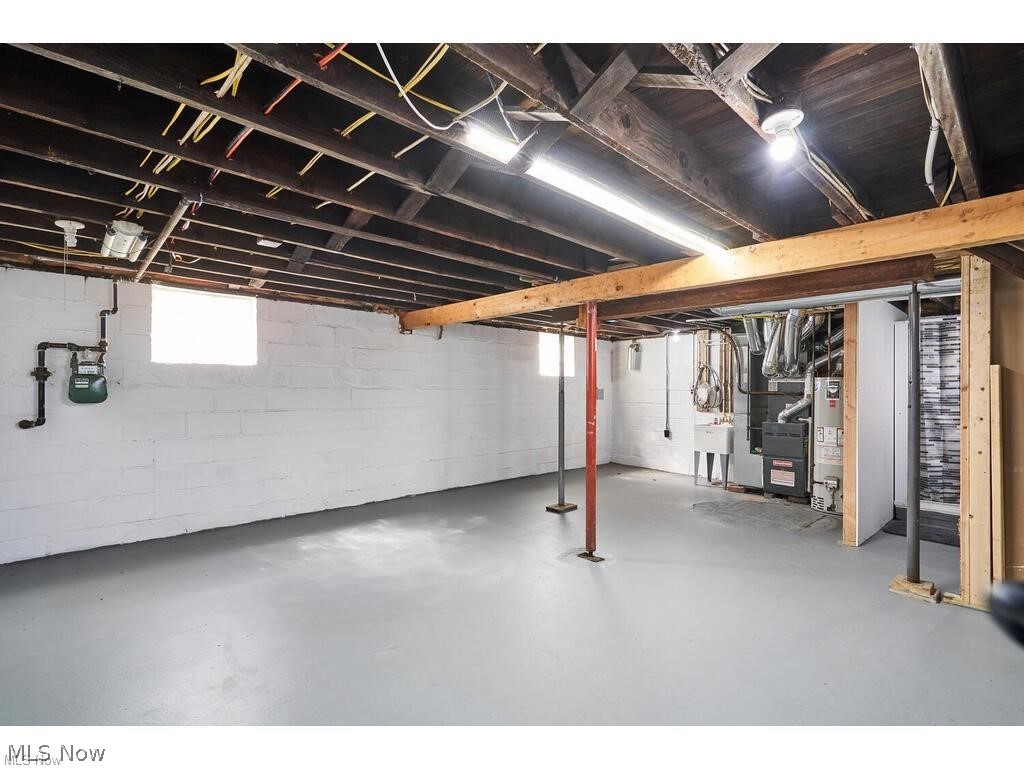 688 Dayton Street Akron OH 44310