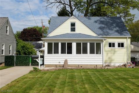 241 Inwood Boulevard Avon Lake OH 44012