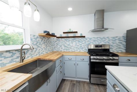 241 Inwood Boulevard Avon Lake OH 44012