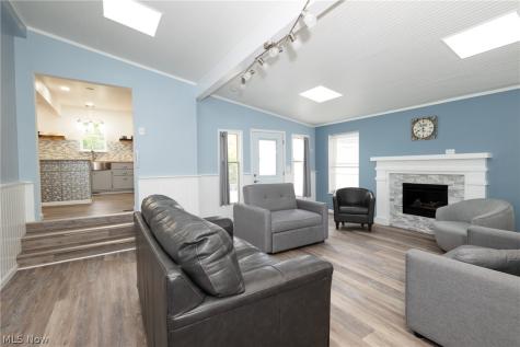 241 Inwood Boulevard Avon Lake OH 44012
