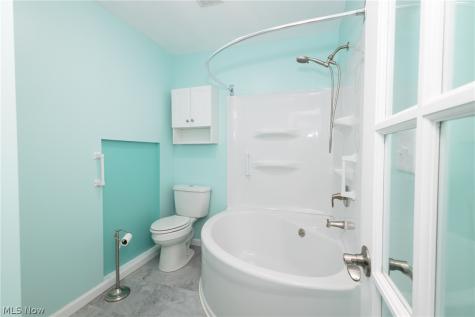 241 Inwood Boulevard Avon Lake OH 44012