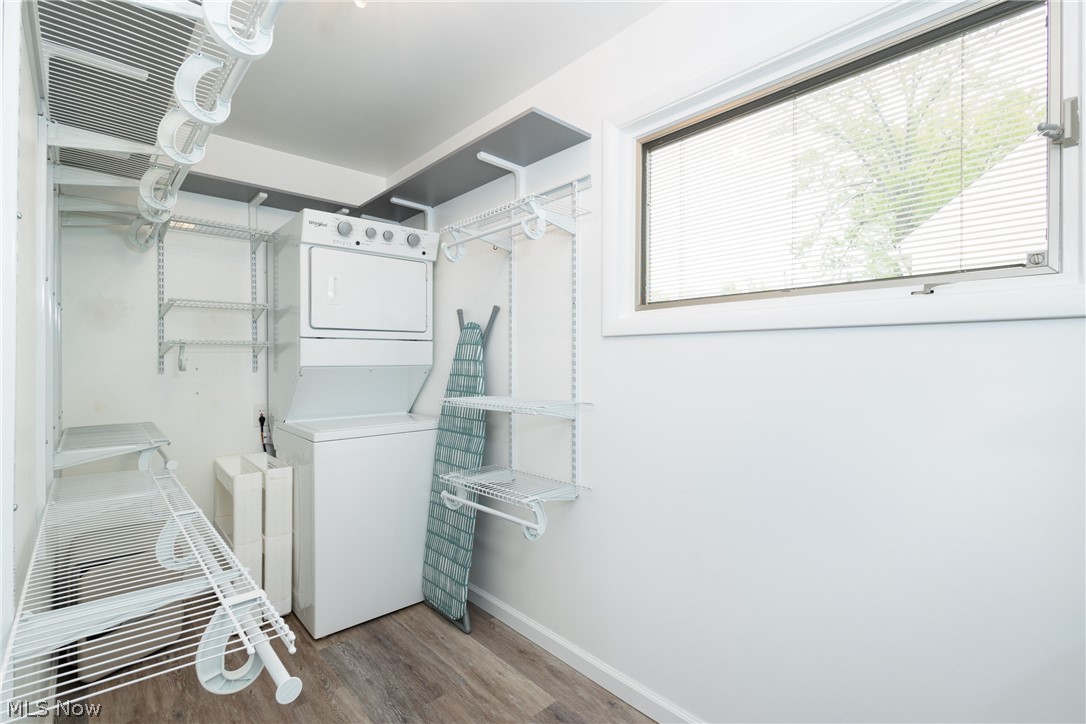 241 Inwood Boulevard Avon Lake OH 44012