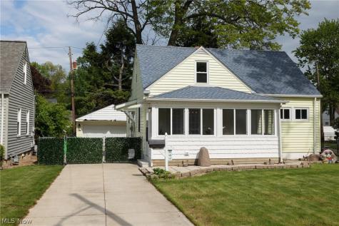 241 Inwood Boulevard Avon Lake OH 44012