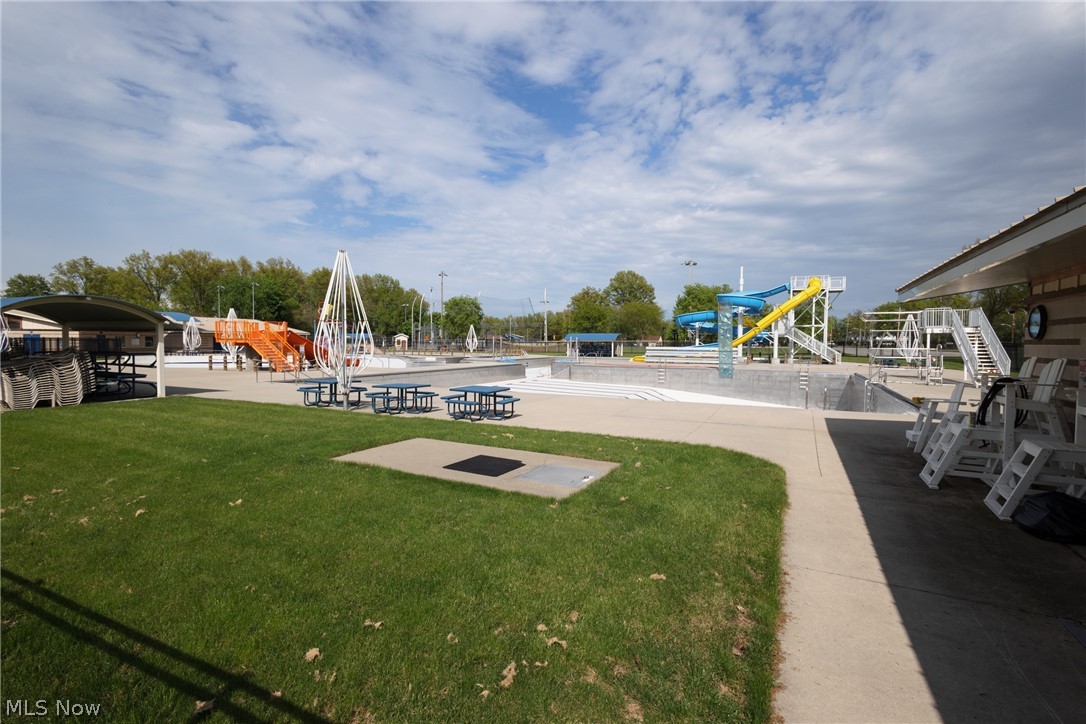 241 Inwood Boulevard Avon Lake OH 44012