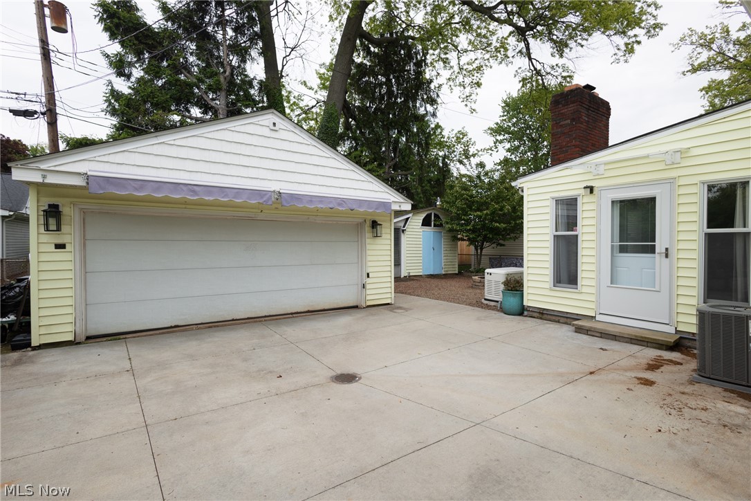 241 Inwood Boulevard Avon Lake OH 44012