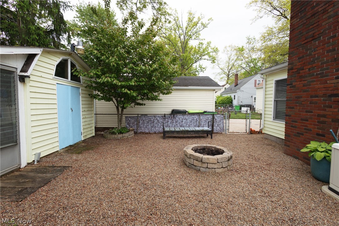 241 Inwood Boulevard Avon Lake OH 44012