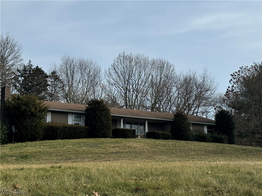 10875 Dolphin Street SW Beach City OH 44608