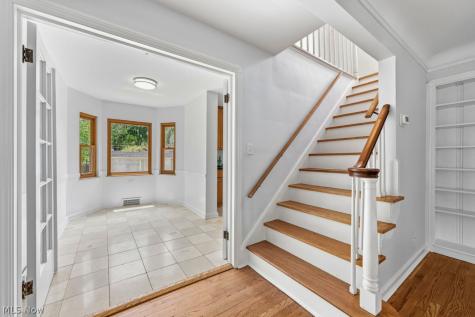 24517 Bruce Road Bay Village OH 44140