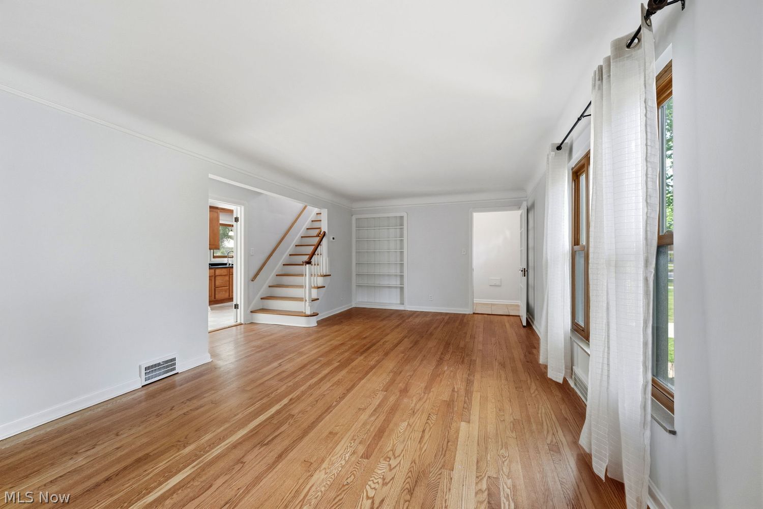 24517 Bruce Road Bay Village OH 44140