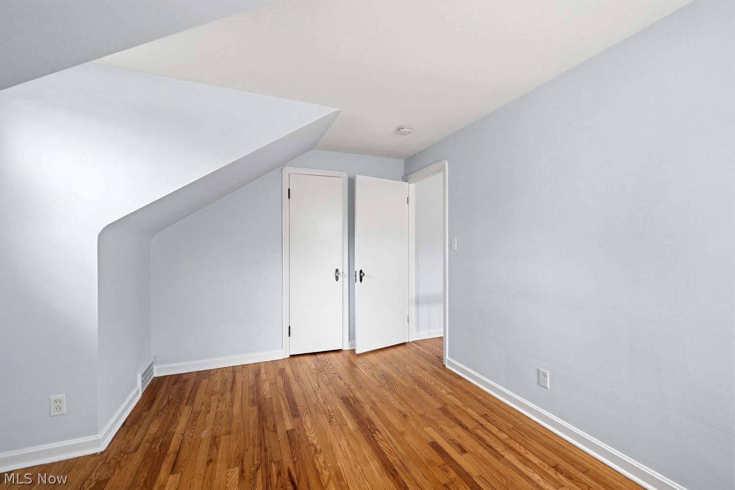 24517 Bruce Road Bay Village OH 44140