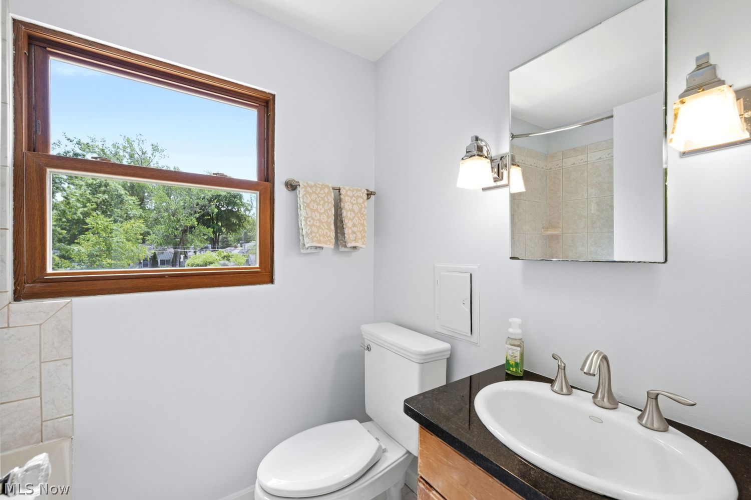 24517 Bruce Road Bay Village OH 44140