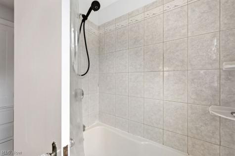 24517 Bruce Road Bay Village OH 44140