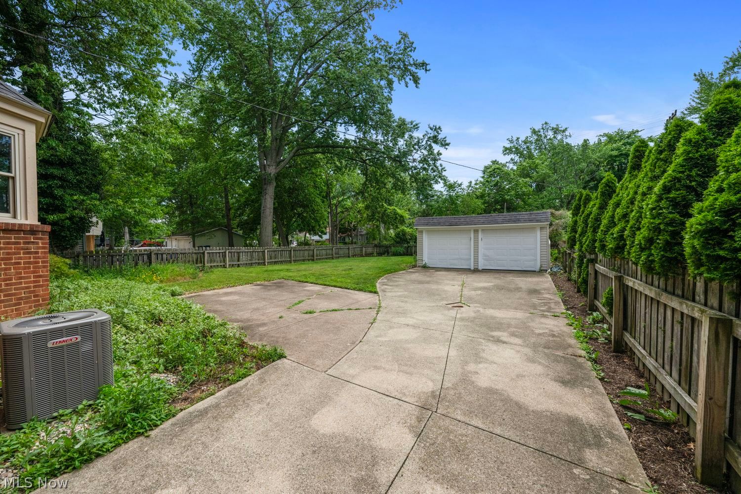 24517 Bruce Road Bay Village OH 44140