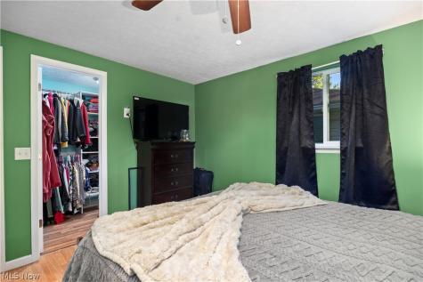 845 Mansfield Street Sheffield Lake OH 44054