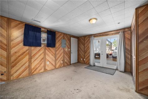845 Mansfield Street Sheffield Lake OH 44054