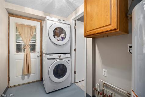 845 Mansfield Street Sheffield Lake OH 44054