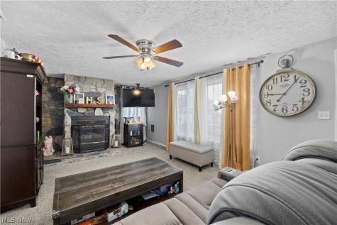 845 Mansfield Street Sheffield Lake OH 44054