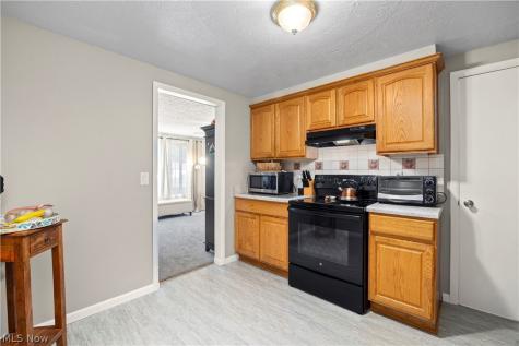 845 Mansfield Street Sheffield Lake OH 44054