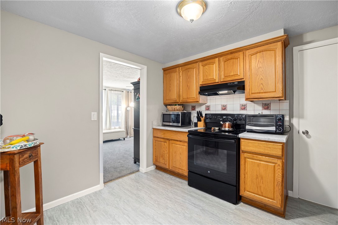 845 Mansfield Street Sheffield Lake OH 44054