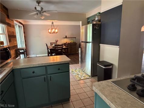 6671 Kingsdale Boulevard Parma Heights OH 44130
