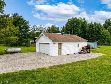 51890 Betts Road Wellington OH 44090