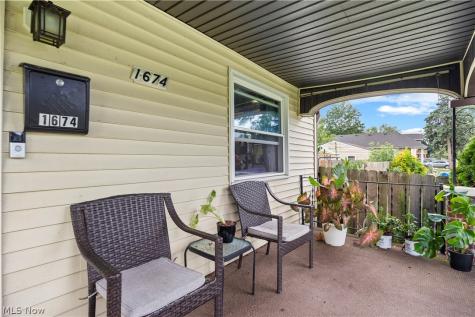 1674 E 32nd Street Lorain OH 44055