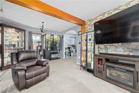 1674 E 32nd Street Lorain OH 44055