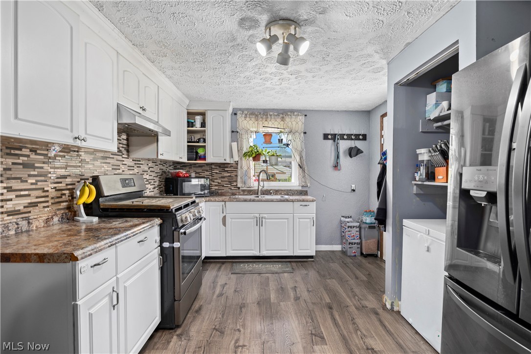1674 E 32nd Street Lorain OH 44055