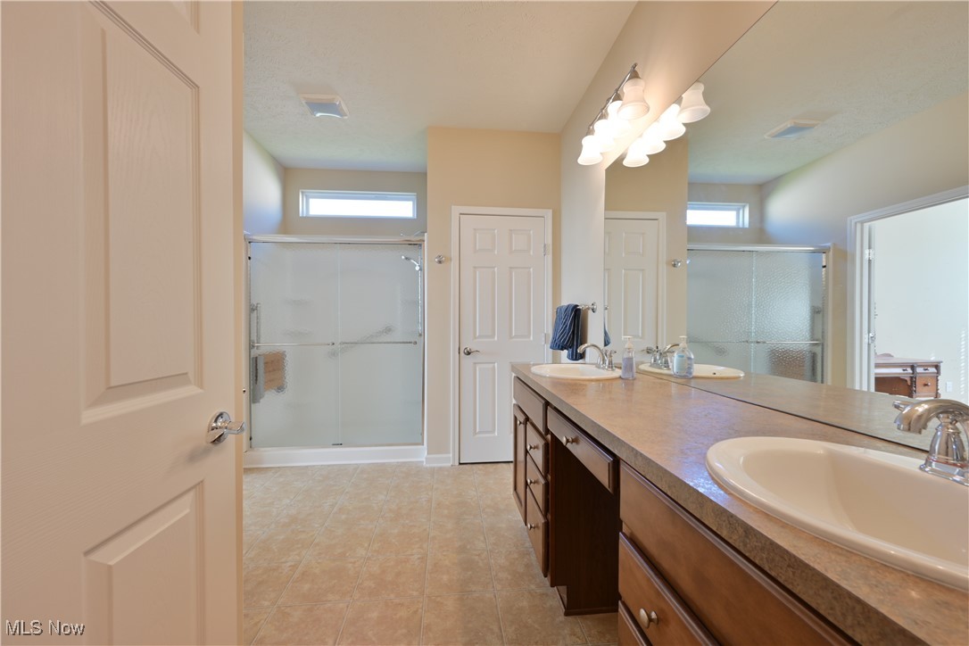 9103 Vernon Hill North Ridgeville OH 44039