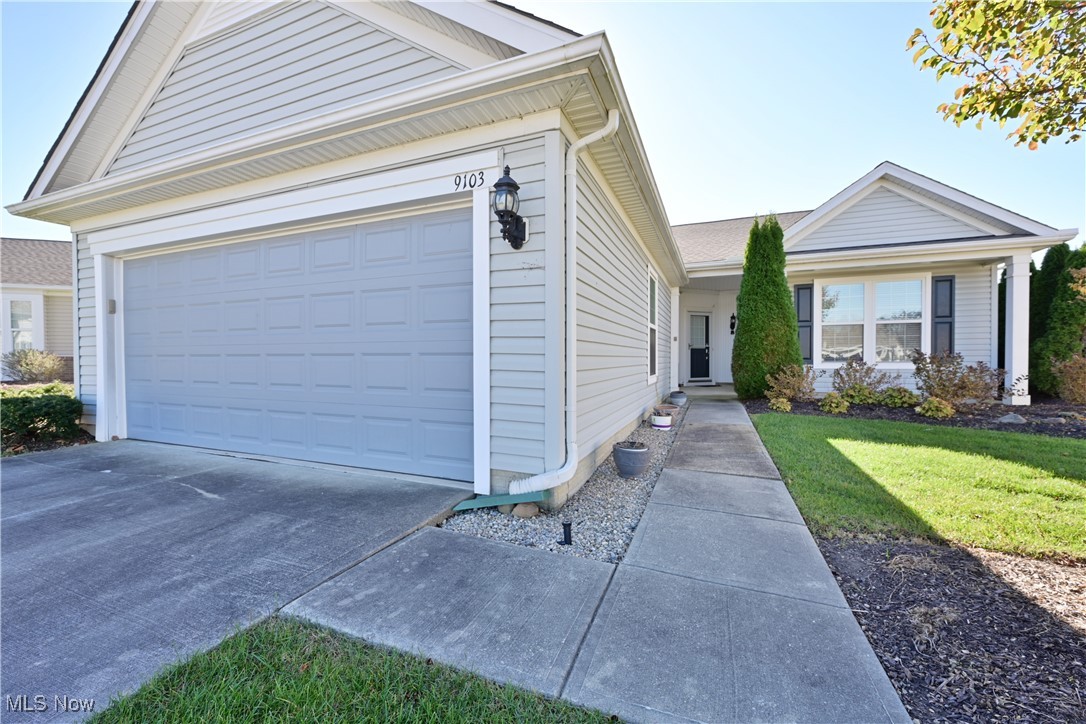 9103 Vernon Hill North Ridgeville OH 44039