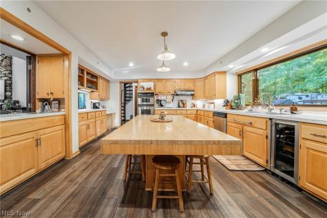 3085 Hamlin Road Medina OH 44256