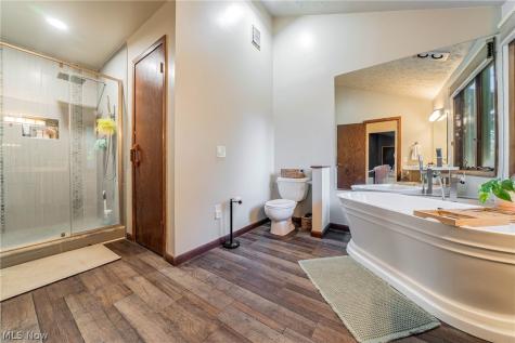 3085 Hamlin Road Medina OH 44256
