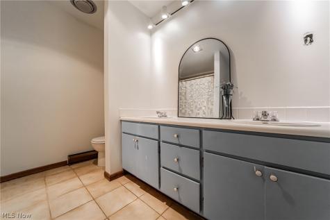 3085 Hamlin Road Medina OH 44256