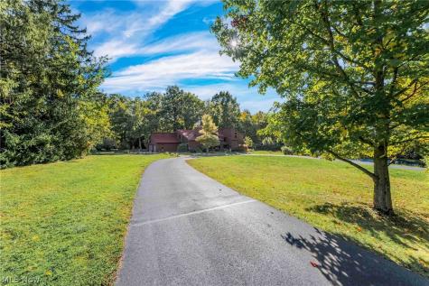 3085 Hamlin Road Medina OH 44256