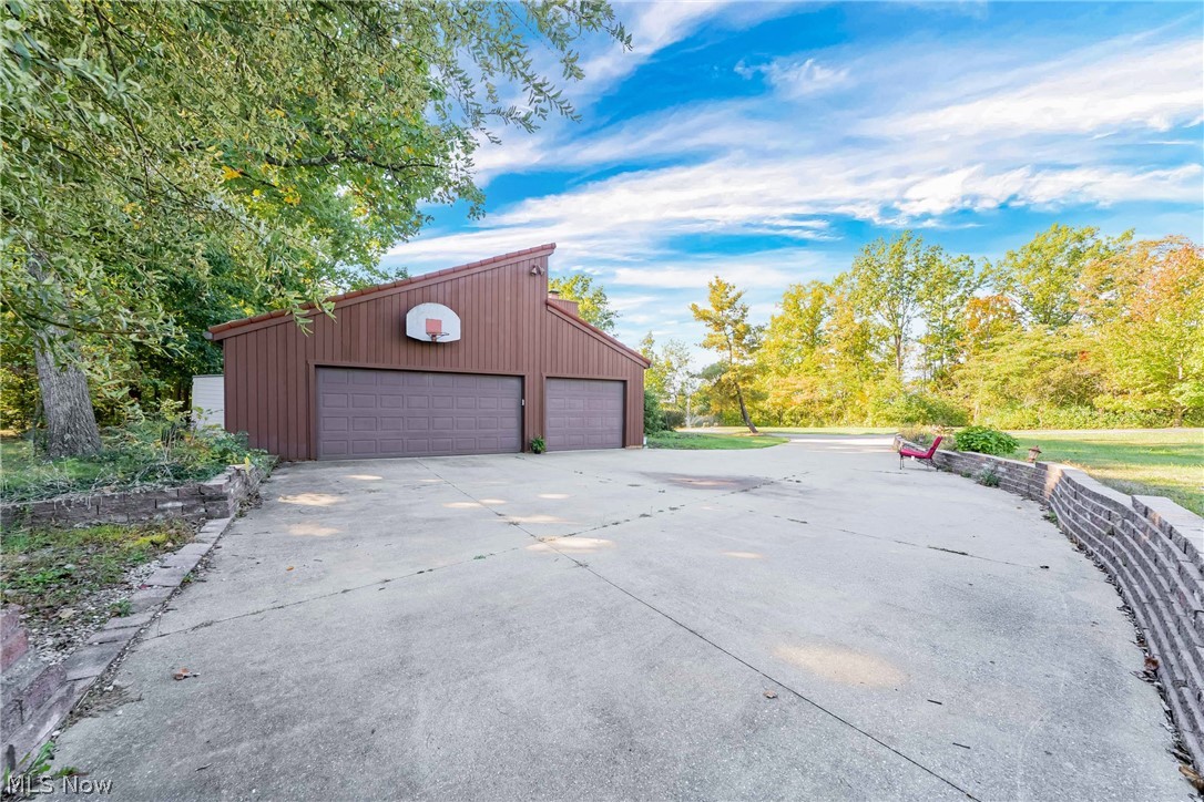 3085 Hamlin Road Medina OH 44256