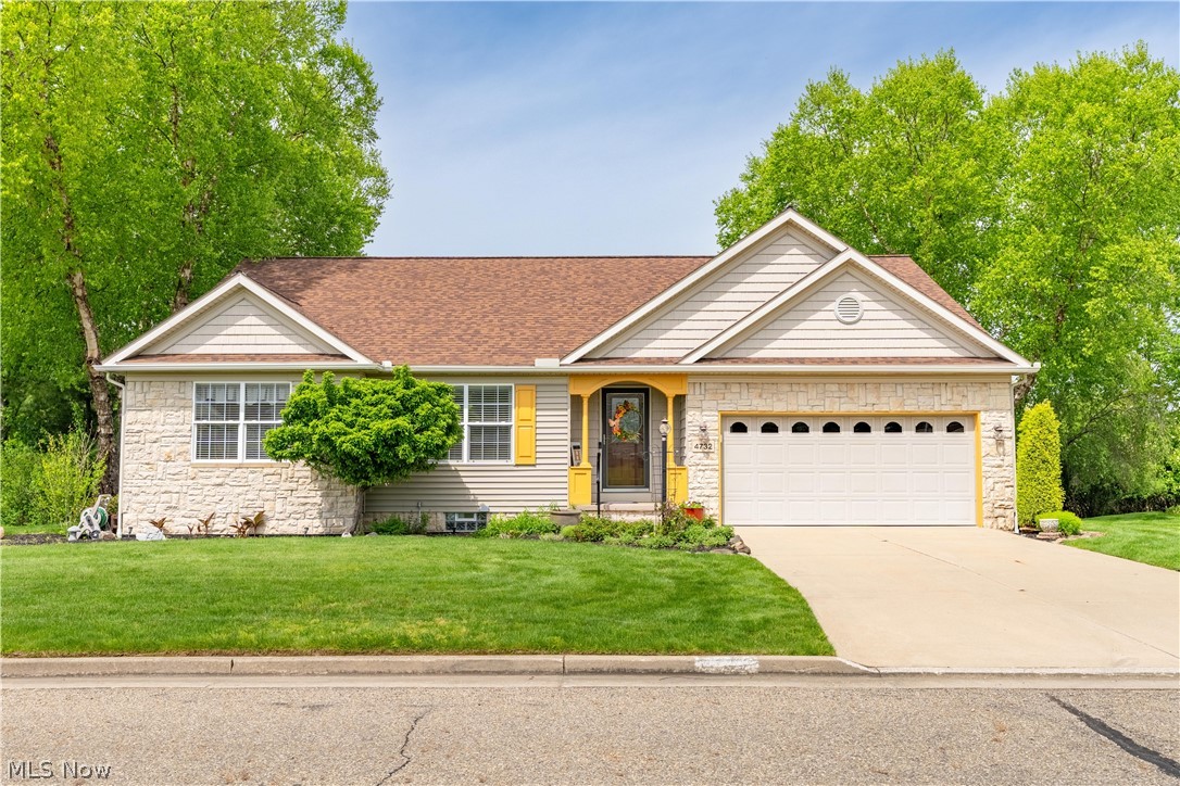 4732 Helmsworth Drive NE Canton OH 44714