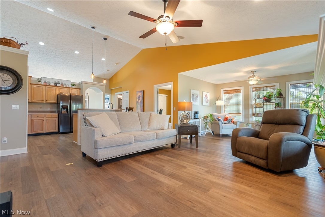 4732 Helmsworth Drive NE Canton OH 44714
