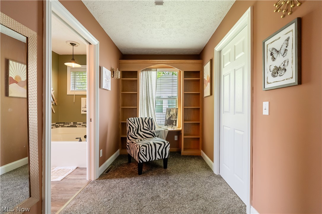 4732 Helmsworth Drive NE Canton OH 44714