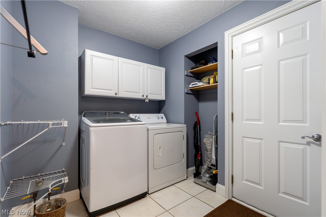 4732 Helmsworth Drive NE Canton OH 44714