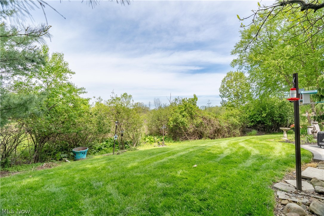 4732 Helmsworth Drive NE Canton OH 44714