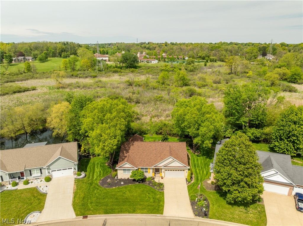 4732 Helmsworth Drive NE Canton OH 44714