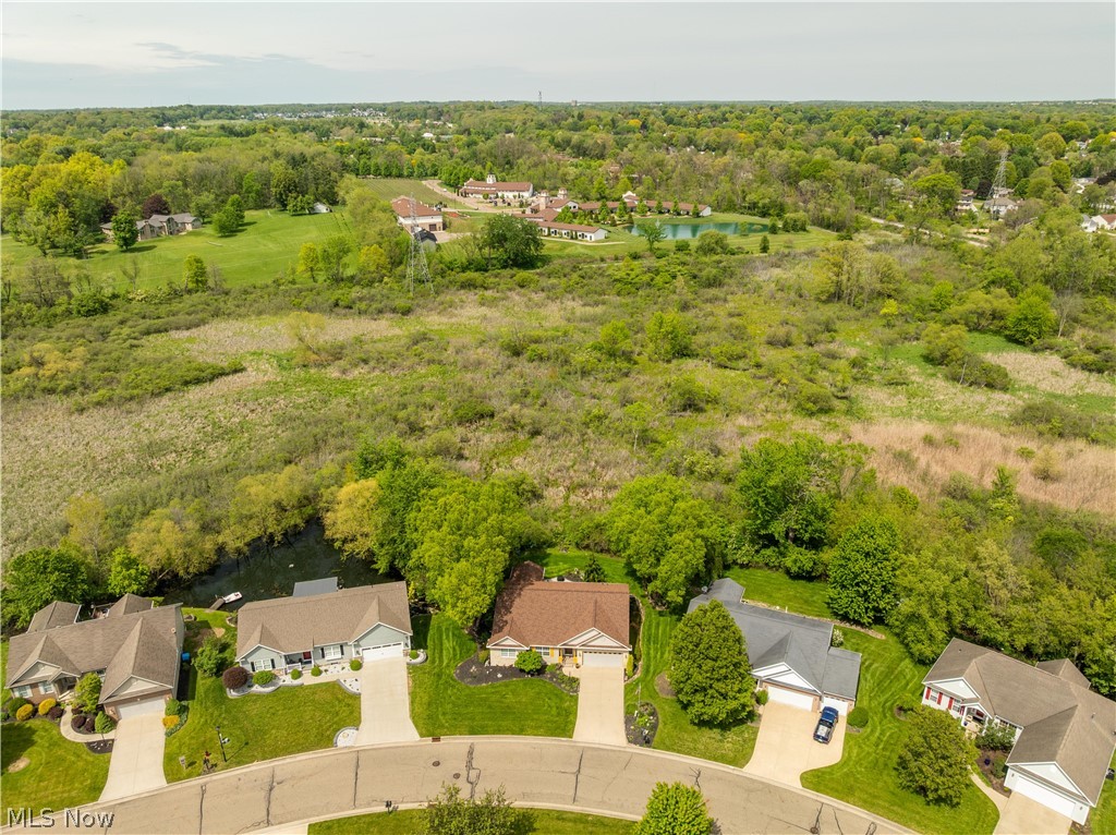 4732 Helmsworth Drive NE Canton OH 44714