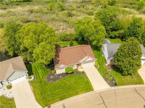 4732 Helmsworth Drive NE Canton OH 44714
