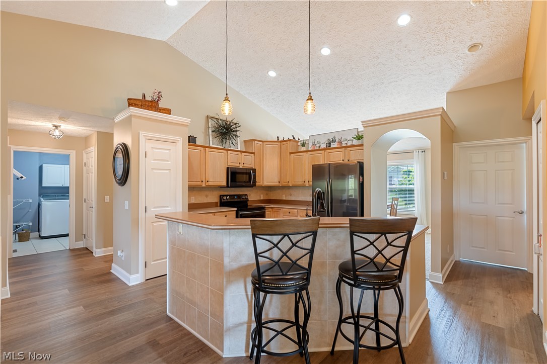 4732 Helmsworth Drive NE Canton OH 44714
