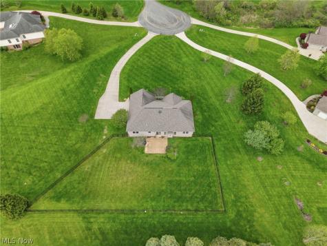 690 Lang Farm Drive Medina OH 44256