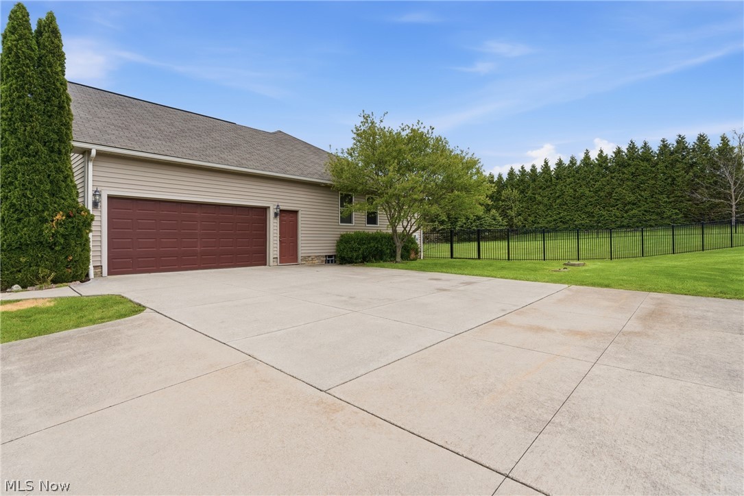 690 Lang Farm Drive Medina OH 44256