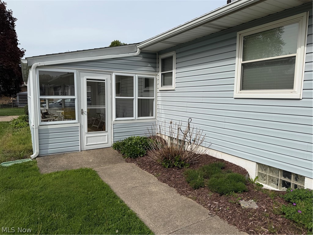 112 West Avenue Mogadore OH 44260