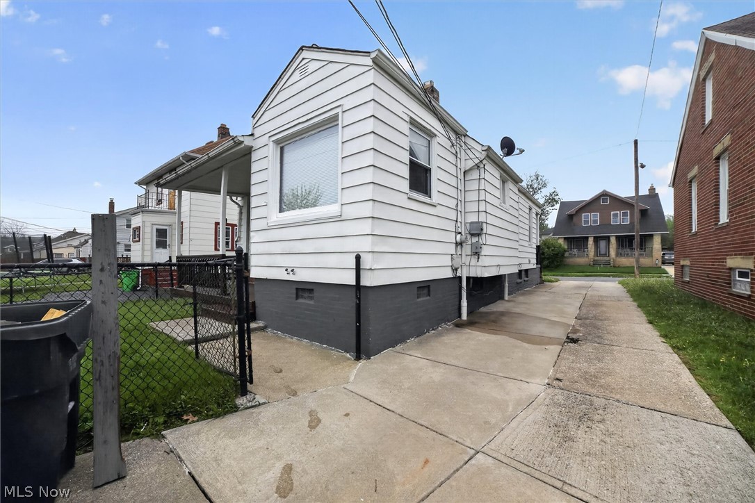 10721 Plymouth Avenue Garfield Heights OH 44125
