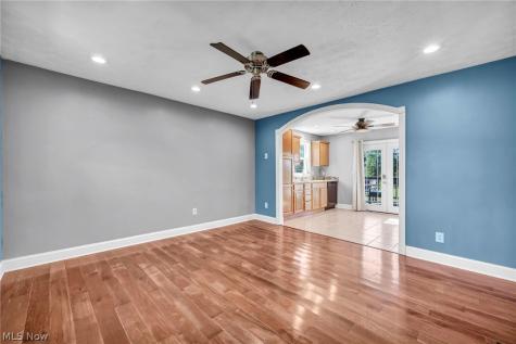 3810 Good Road Seville OH 44273